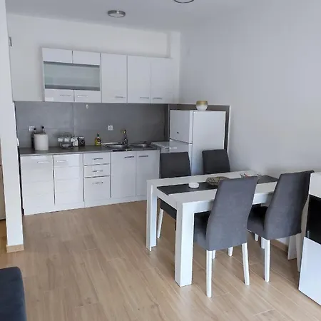 Διαμέρισμα Nina